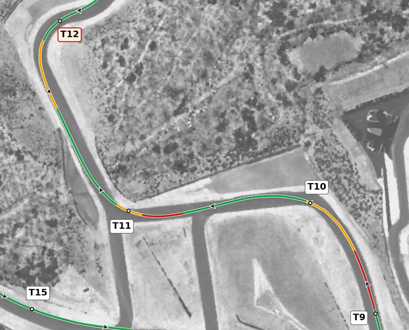 Atlanta MP T11 race line close-up: The Dip: the lowest point on the lap and its biggest compression. The 20% climb follows.