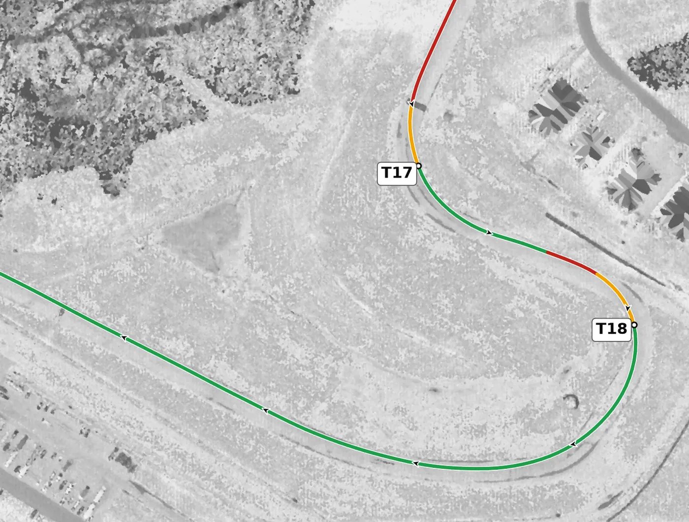 Autobahn (Full) T18 race line close-up: Banked +1.7% at the apex; drops 1.3 m on the exit.
