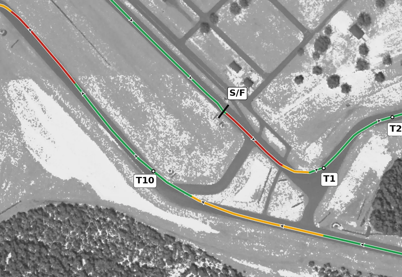 CMP T10 race line close-up: The Kink: almost flat across (+0.2% at the apex) at the highest minimum speed on the lap.