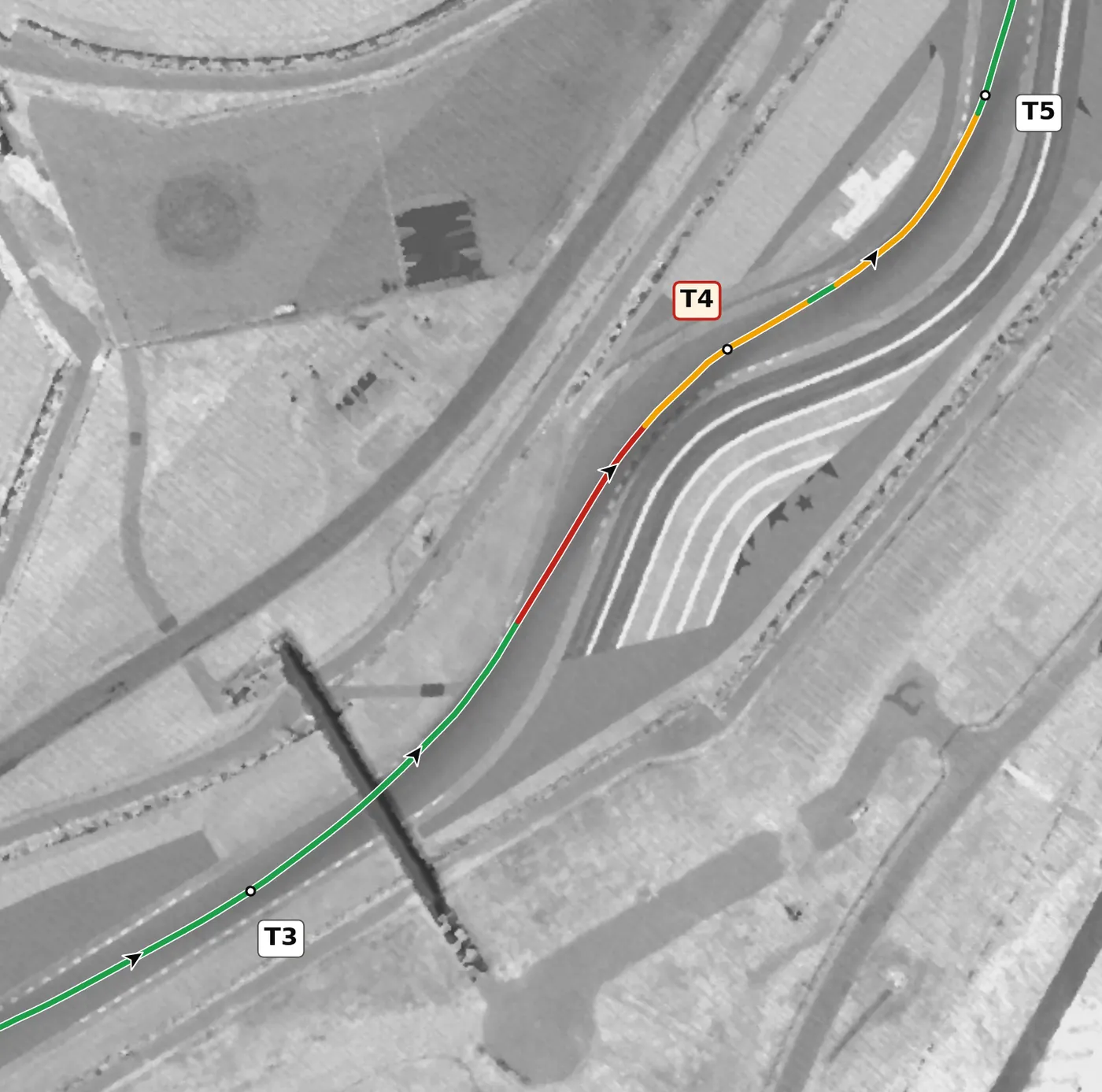 COTA T4 race line close-up: Off-camber right on a left-tilting hillside.