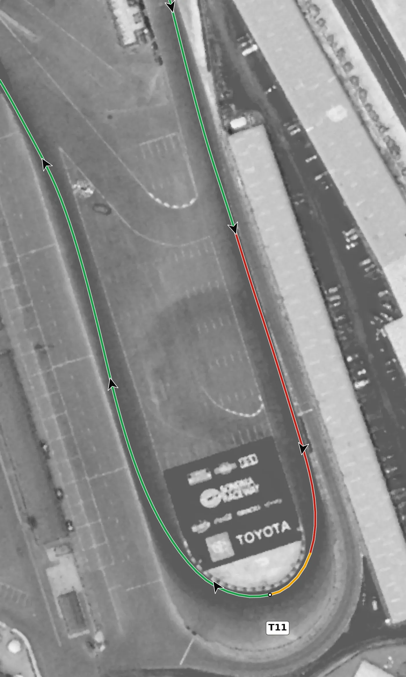 Sonoma Raceway T11 race line close-up: The lowest ground on the lap (5.5 m), flat in both grade and camber.