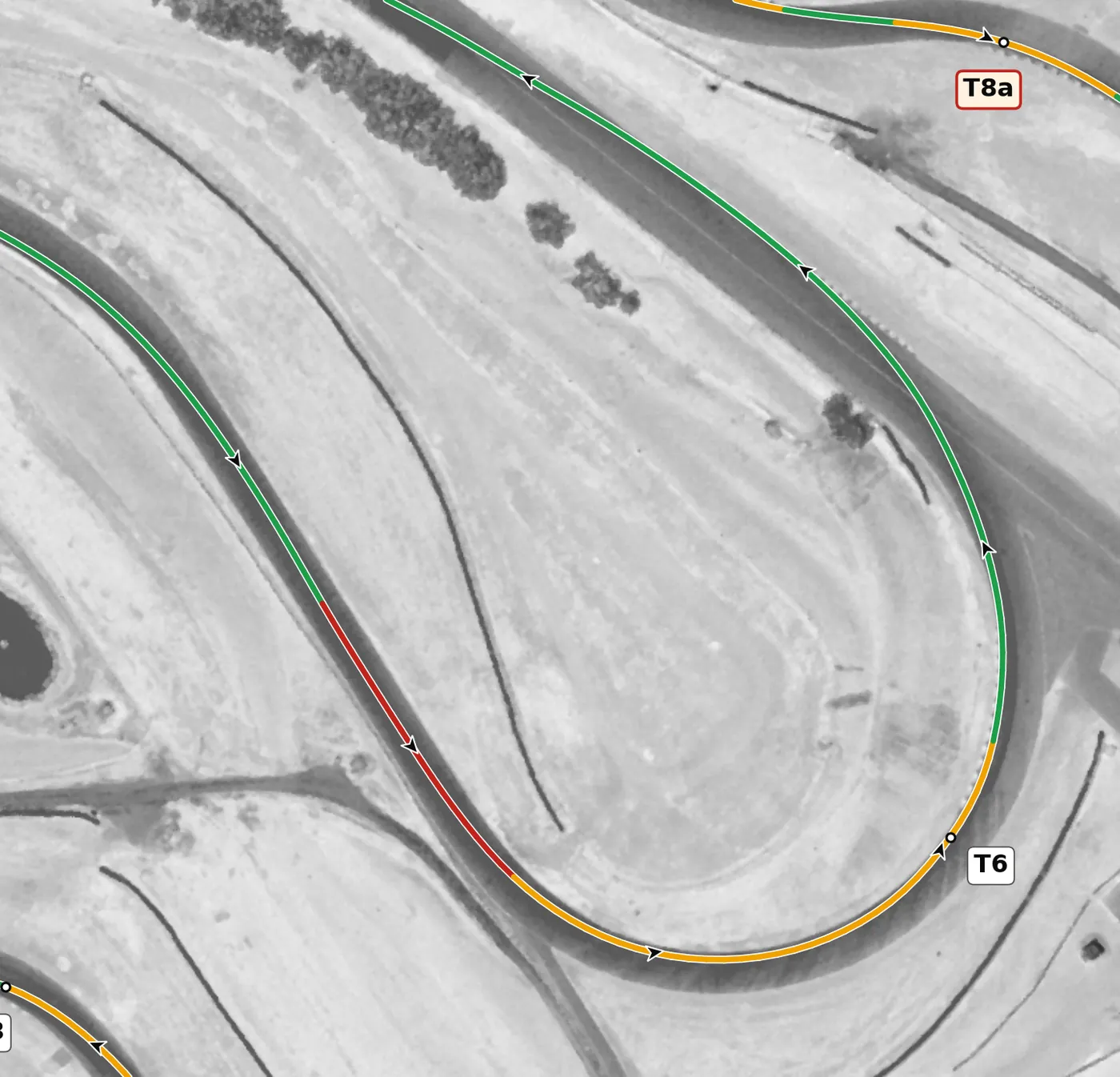 Sonoma Raceway T6, the Carousel race line close-up: Banked +11.6% at entry, +7.4% at the apex and −0.9% at the exit, dropping 16 m.