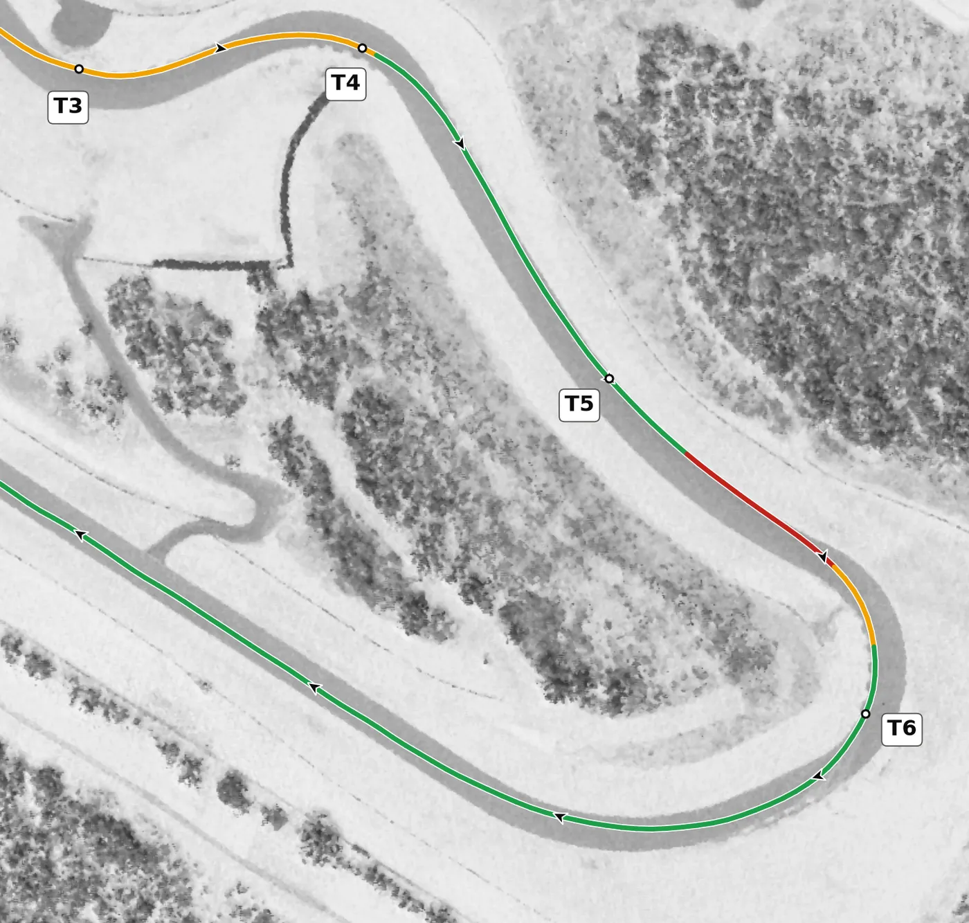 Pitt Race T6 race line close-up: The hairpin at the bottom: the lowest point on the lap, a compression, then the road climbs 21.6 m to the exit.