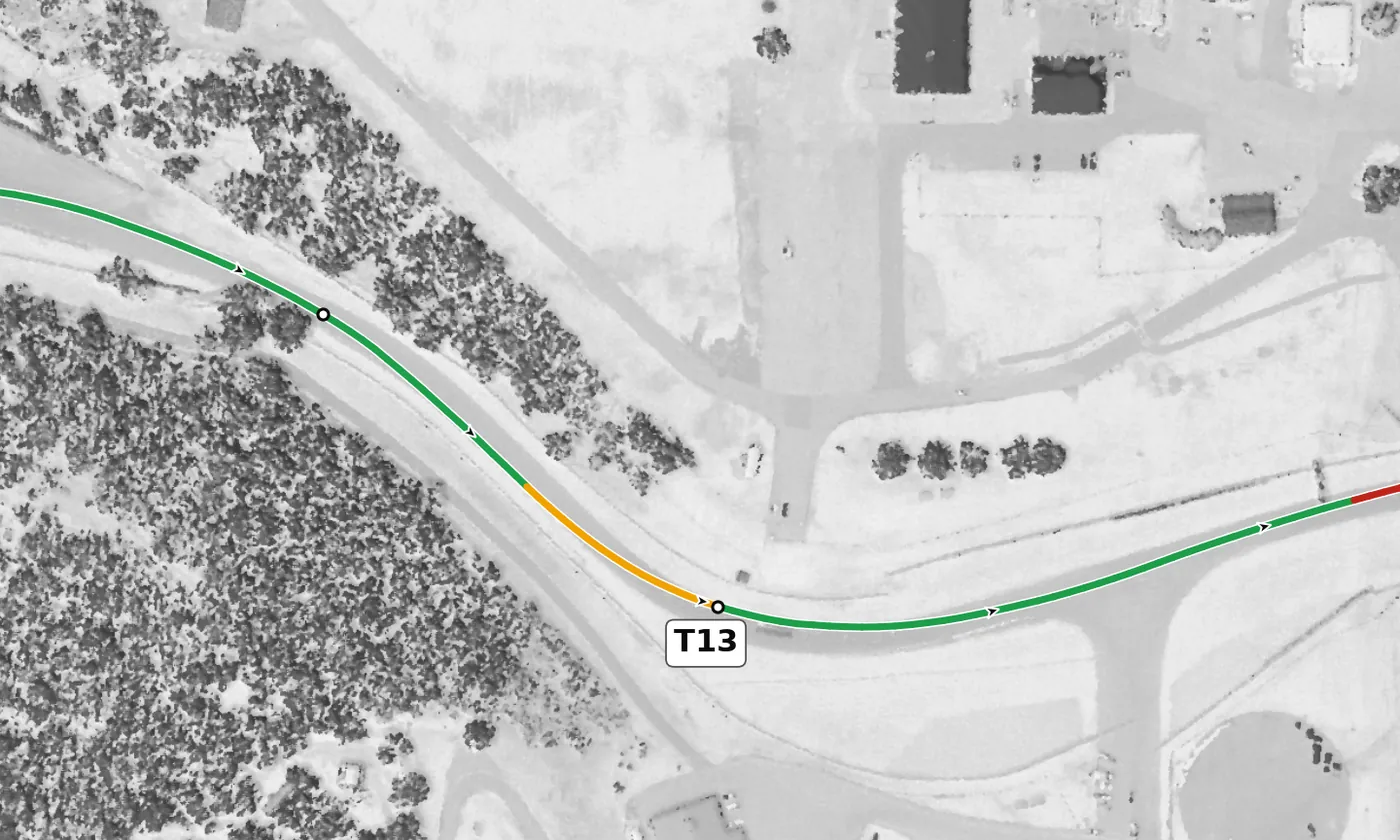 Road America T13 race line close-up: The steepest corner on the lap: +7.5% at the apex, banked +3.3%, gaining 9.2 m.