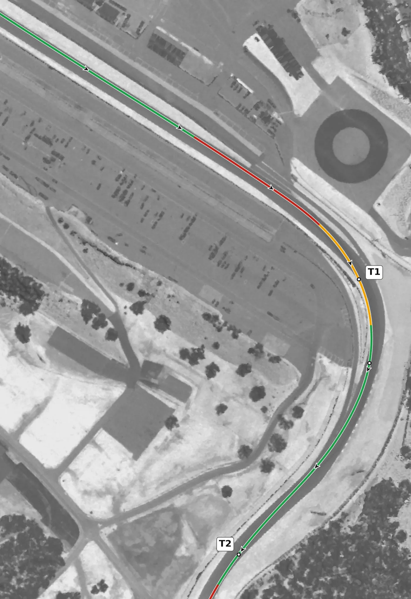 Road Atlanta T1 race line close-up: Banked (+2.65% at the apex). Brake downhill, then the road climbs hard to T2.