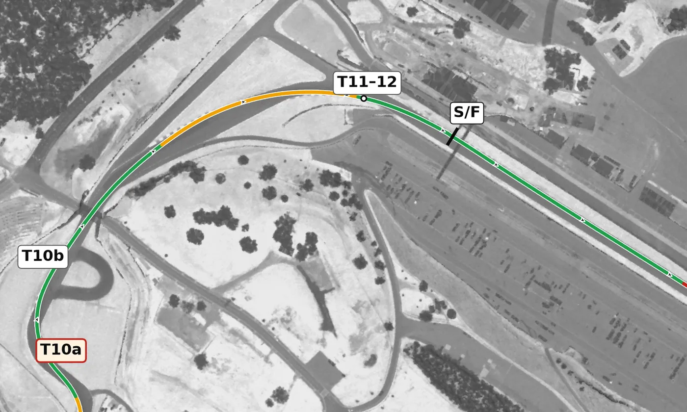 Road Atlanta T11–T12 race line close-up: 40 m after the crest the road falls away at −17%, under the bridge.