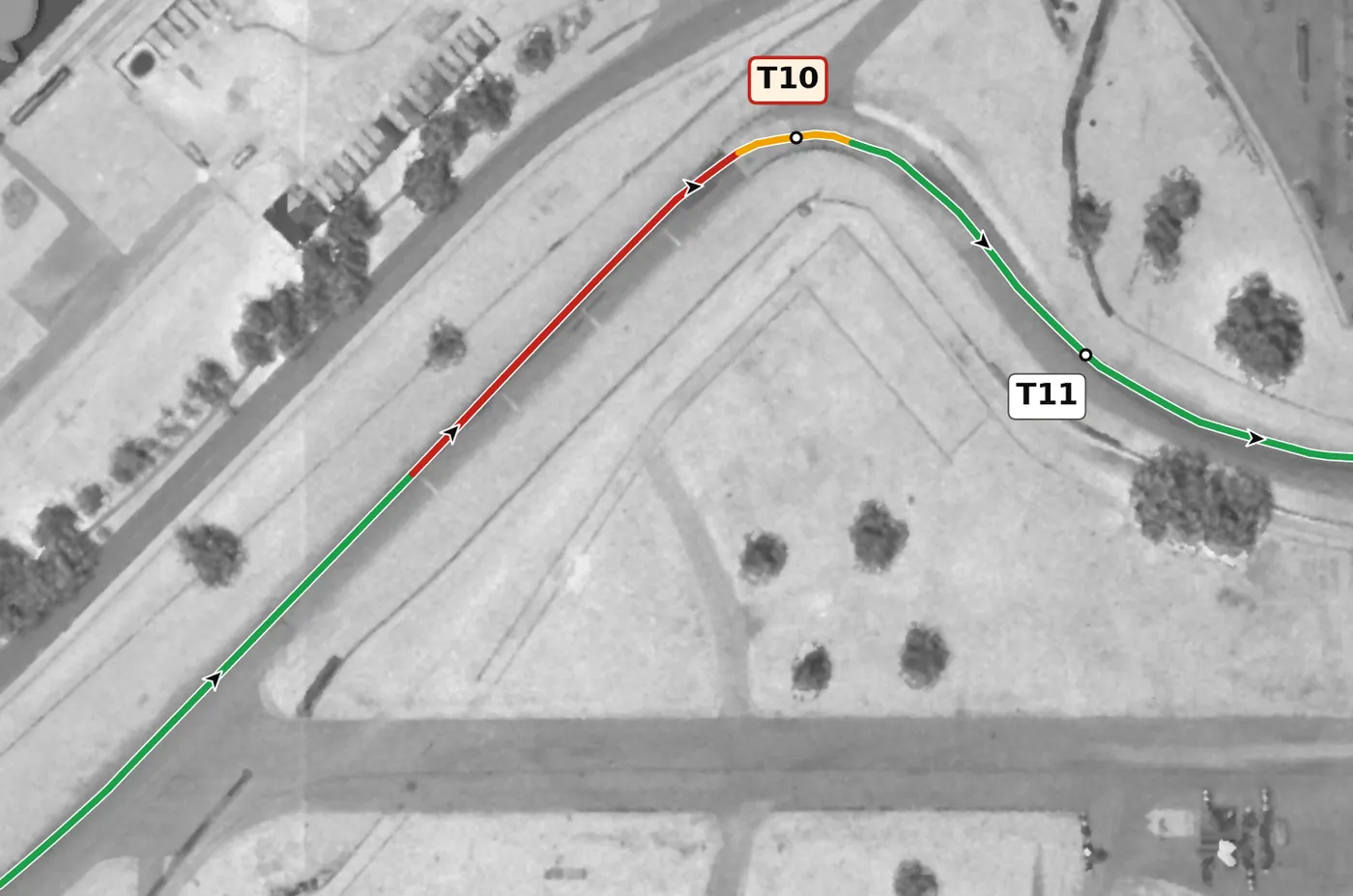 Sebring T10 race line close-up: The most off-camber apex on the lap (−0.9%).