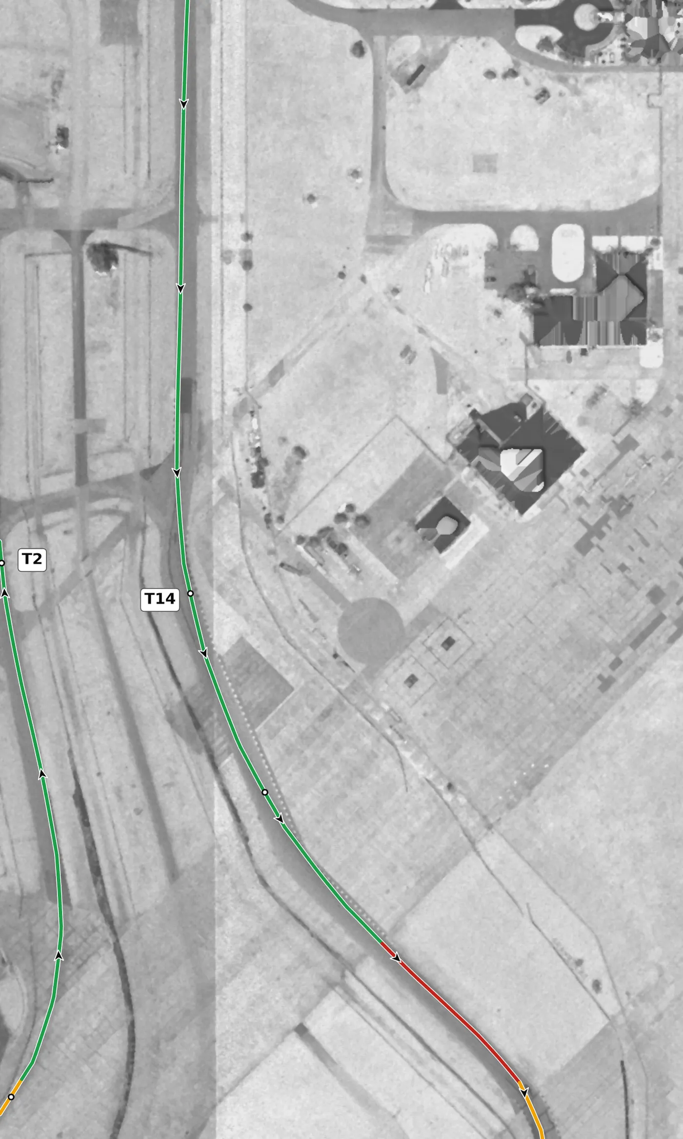 Sebring T14 race line close-up: Bishop's Bend, in two parts: the second is off camber (−0.4%) and downhill.