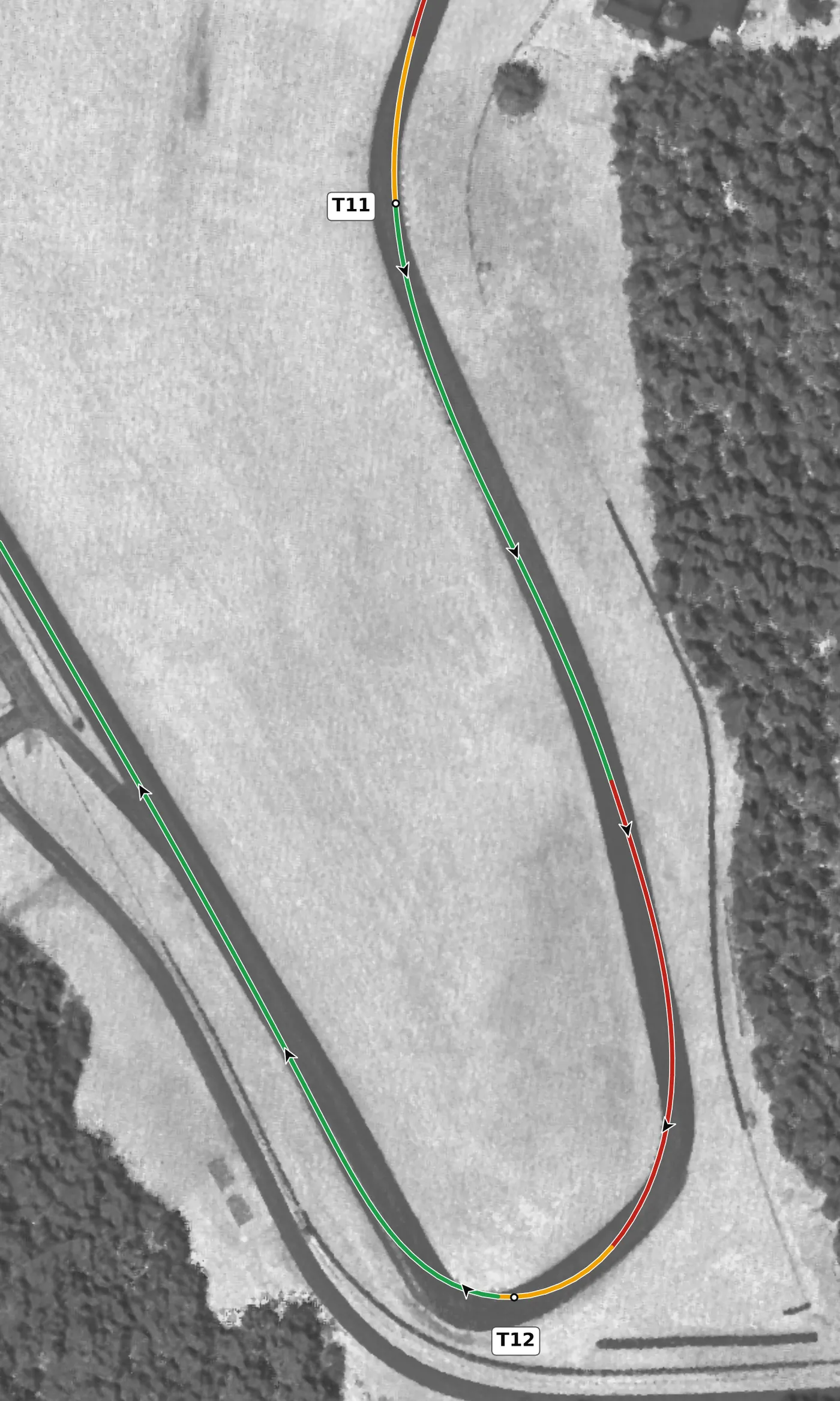 VIR Full T12 race line close-up: Oak Tree: the biggest compression on the lap (+0.49 g) is in the braking zone, and the turn-in is off camber (−1.9%) before a banked apex (+3.5%).