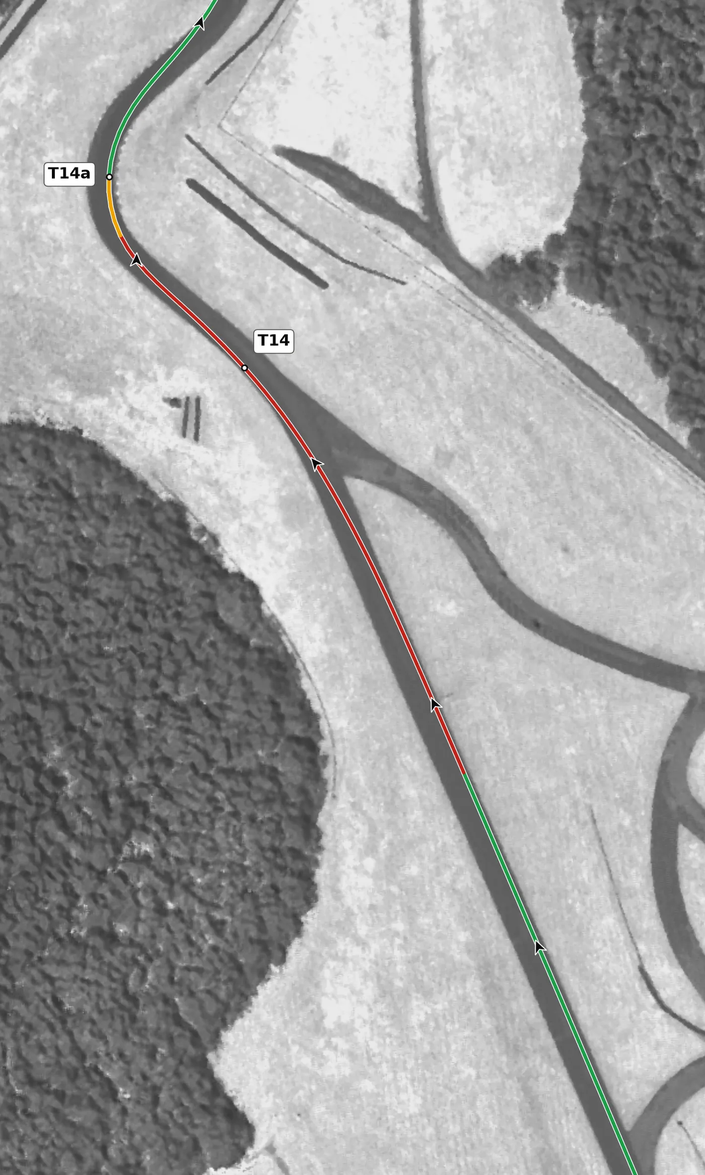 VIR Full T14 race line close-up: Almost no cross-slope at the apex (−0.2%).