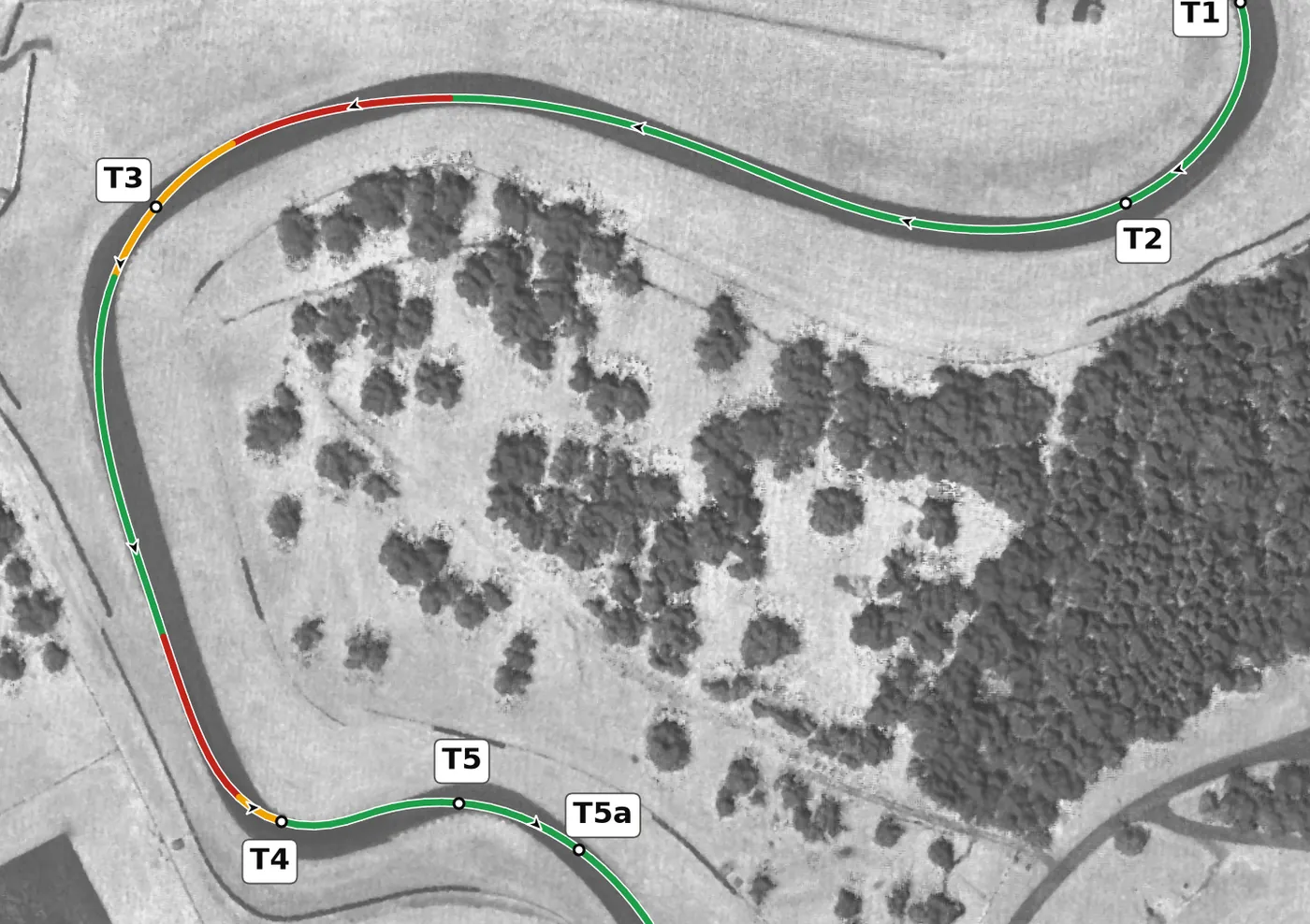 VIR Full T3 race line close-up: Nascar Bend. On camber at the apex, but the camber dips to −2.5% inside the corner.