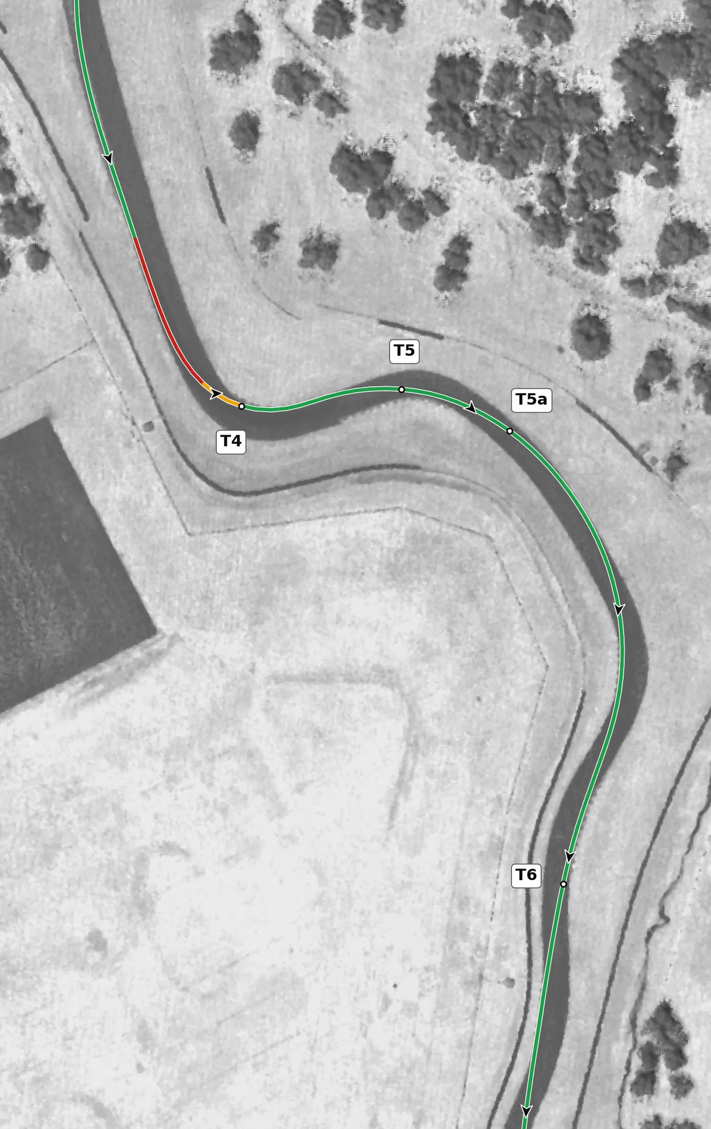 VIR Full T5–T5a race line close-up: One right-hander with two numbers. The split is a curvature saddle, not a marker.