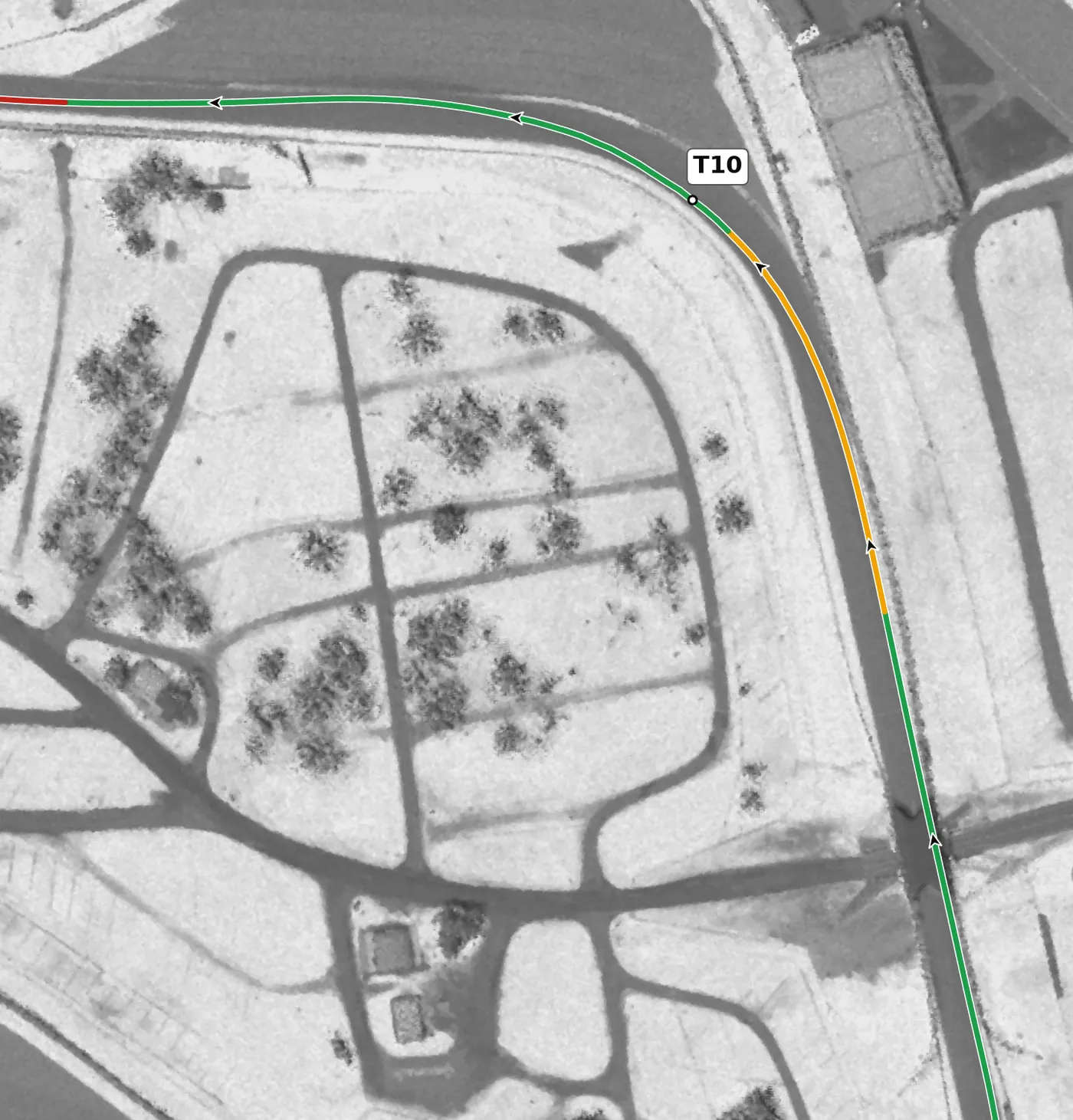 Watkins Glen T10 race line close-up: Banked +7.4% and almost level (+0.4%): plenty of camber and no gradient.