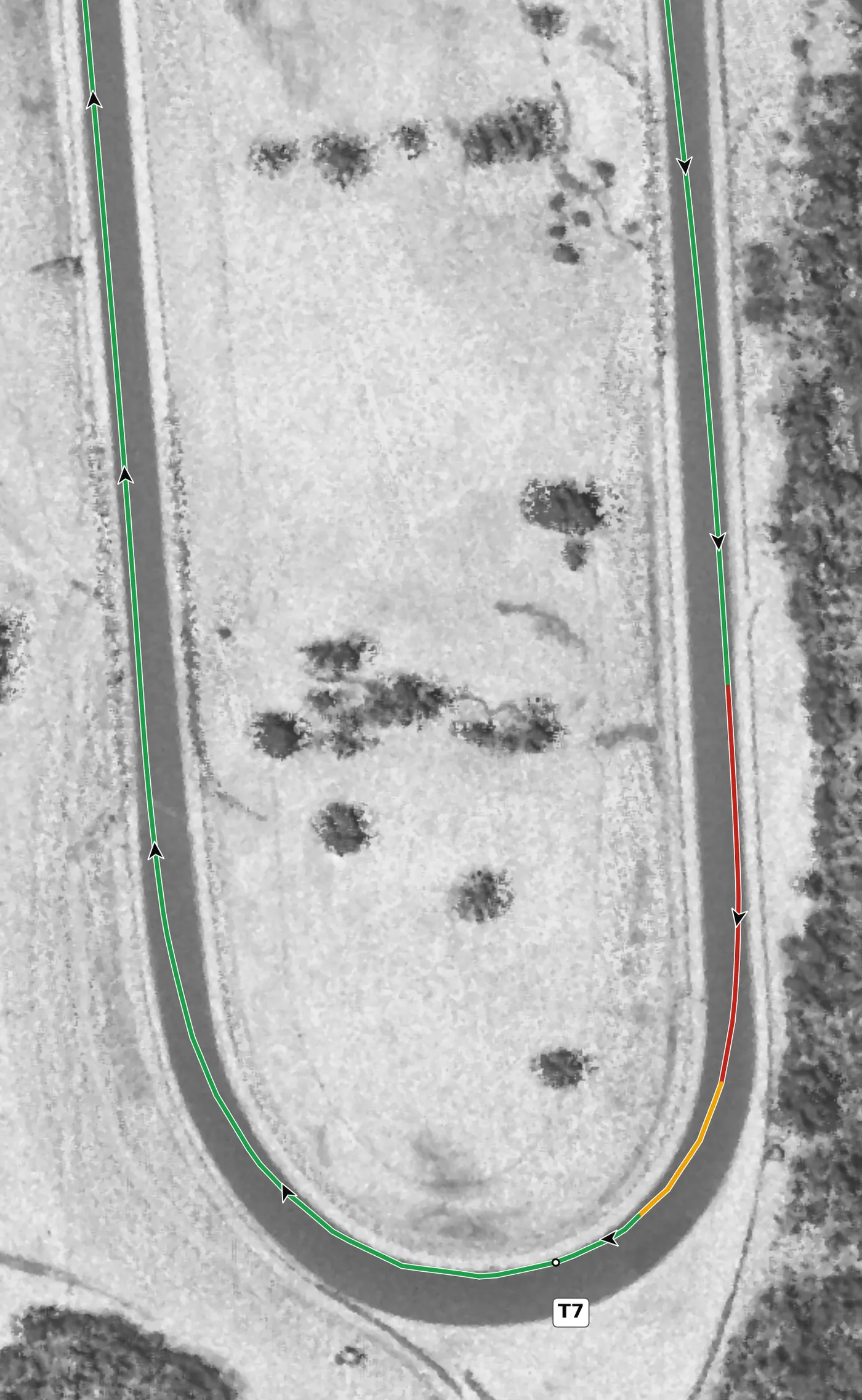 Watkins Glen T7 — the Toe race line close-up: The most banked apex on the lap (+10.2%), at the bottom of the lap; the exit climbs 13.1 m at +8.4%.